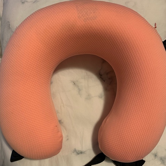 Pink Memory Foam Neck Pillow - Picture 3 of 3